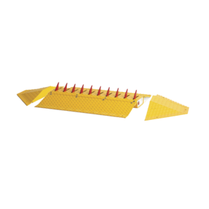 Picos poncha llantas autónomo con biseles laterales / No requiere barrera vehicular / Para delimintar dirección de tráfico vehicular / Compatible con 1601-088 / Mide 90cm (3ft) / Fácil instalación de sobreponer