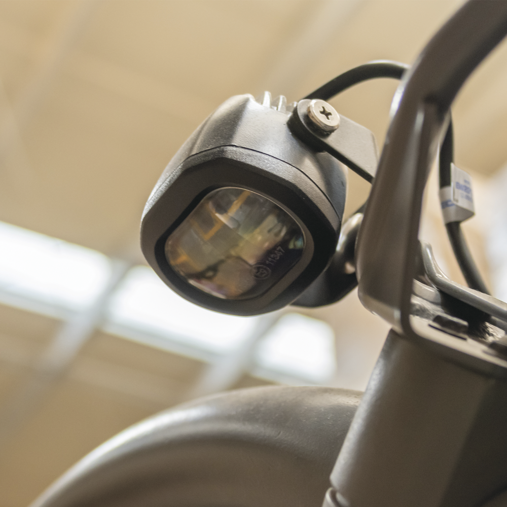 Luz LED de línea roja para limitación de zonas de trabajo en montacargas y vehiculos - Imagen 2