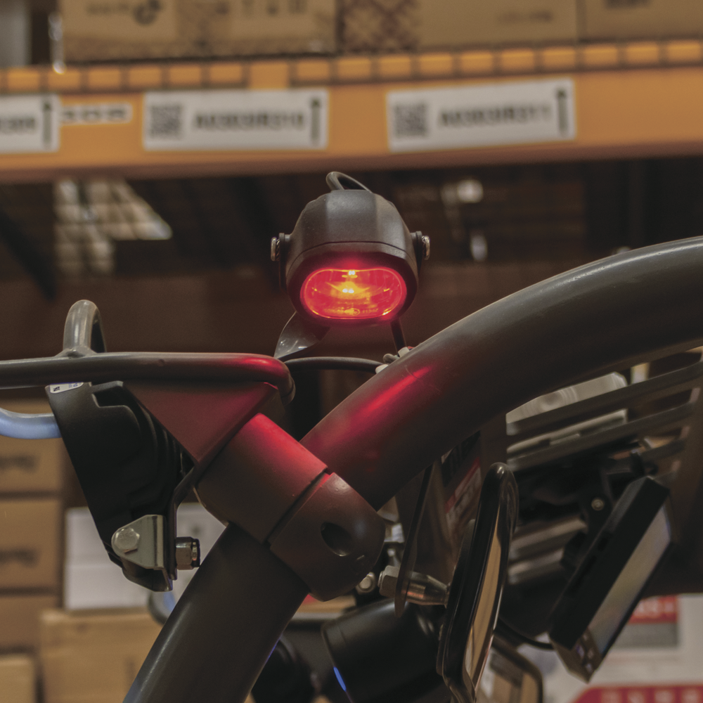 Luz LED de línea roja para limitación de zonas de trabajo en montacargas y vehiculos - Imagen 3